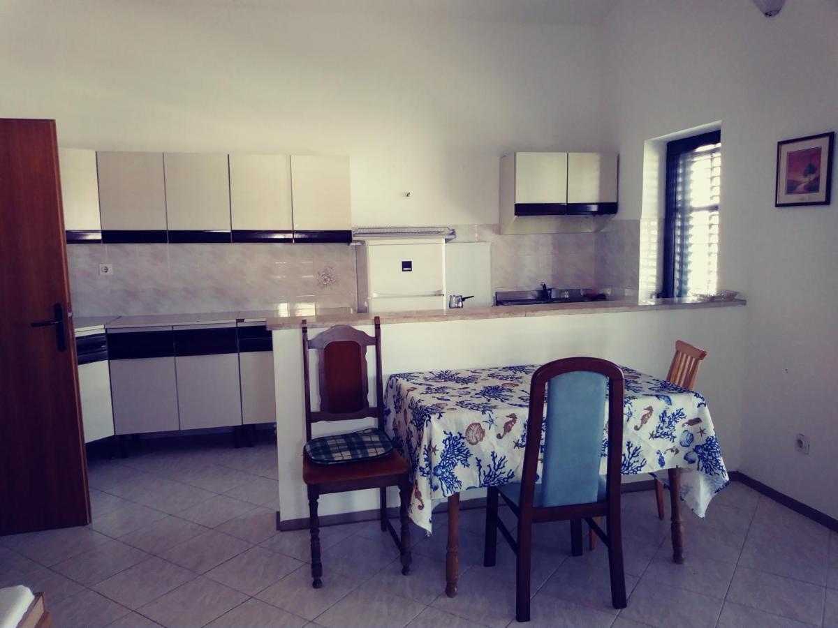 Apartments With A Parking Space Umag - 7094 Extérieur photo